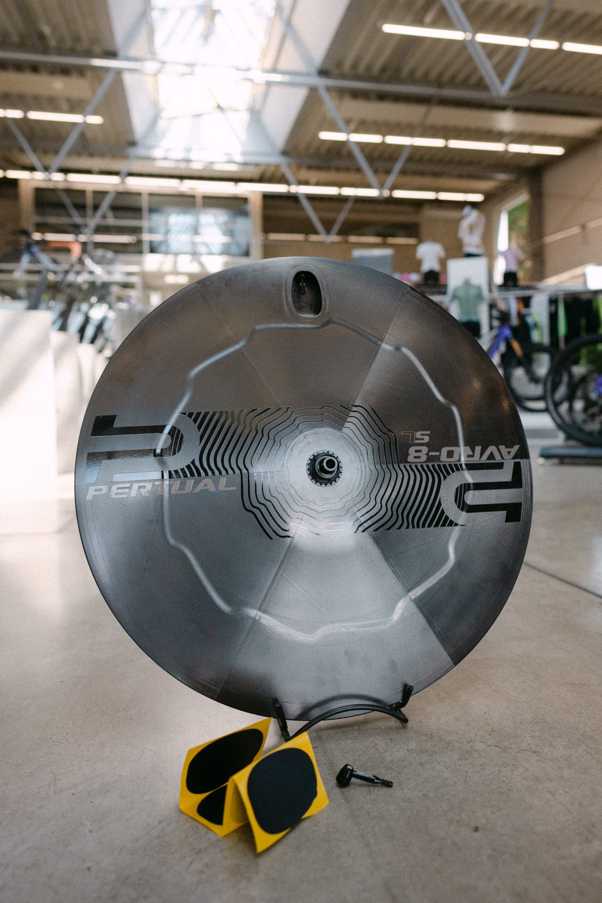 Avro-8 Disc mit mitgeliefertem Tubeless-Reparaturkit